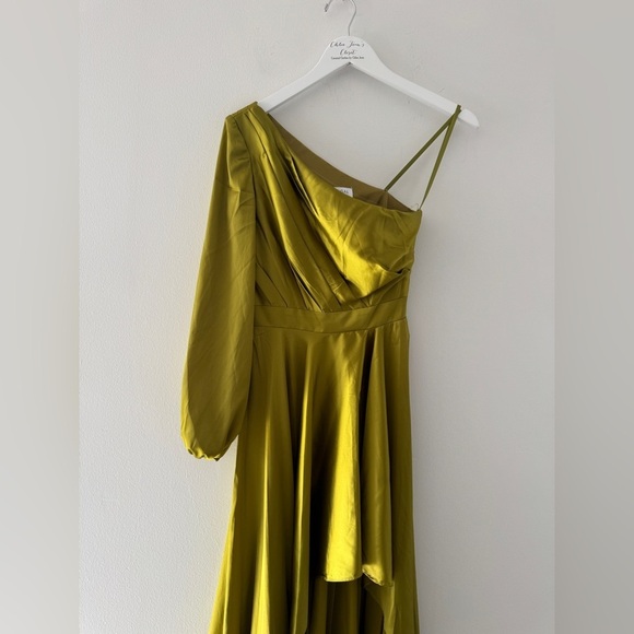 MAC DUGGAL Green High Low One Shoulder Flowy Gown in Chartreuse 2 - Picture 9 of 9